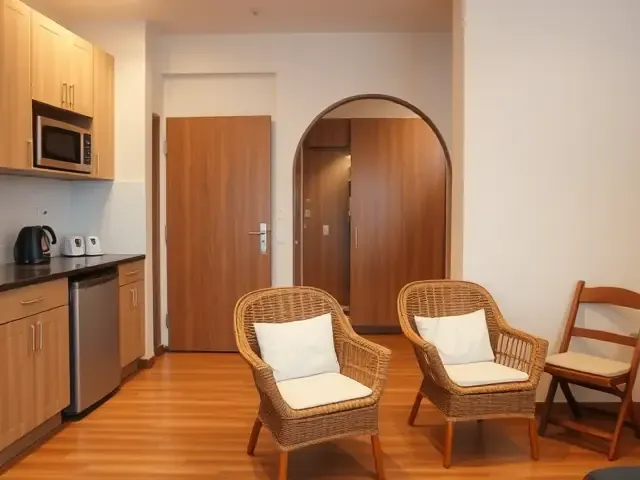 Двухкомнатный с кухней и отдельным входом